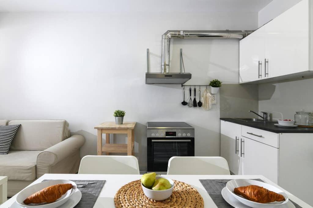 Stylish Apartment By City Center B Ираклион Экстерьер фото